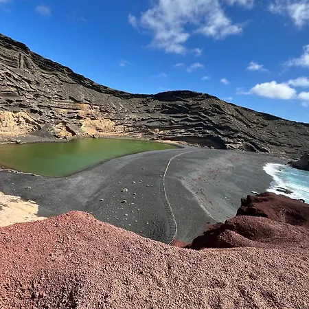 La Perla Ocean Lanzamar - * Puerto del Carmen (Lanzarote)
